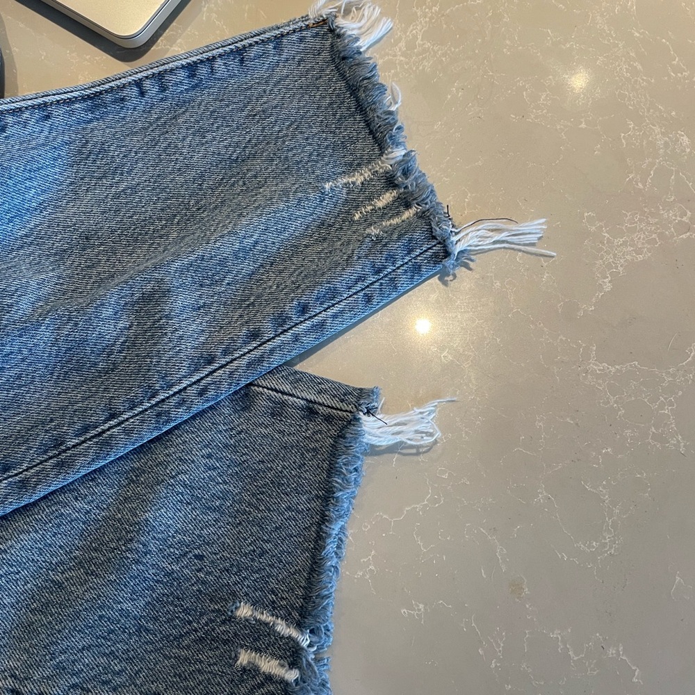 Wedgie Fit Levi’s - Picture 7 of 7